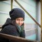 Preview: Gefüttertes Beanie Wollmütze Modell Lizzy Anthrazit Tragebeispiel